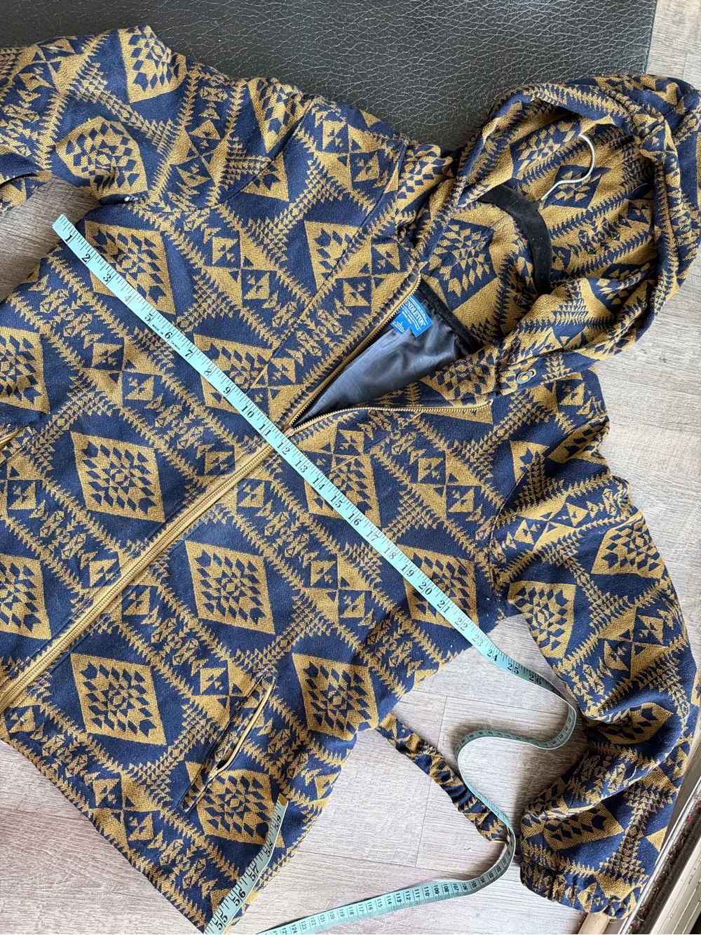 Hooded Pendleton Jacket - Picture 5 of 6